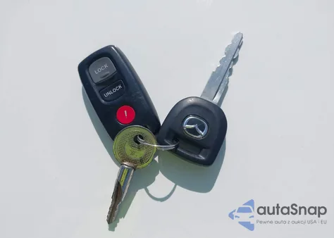 2008 Mazda 3 Hatchback from USA, damaged, VIN JM1BK344581797613